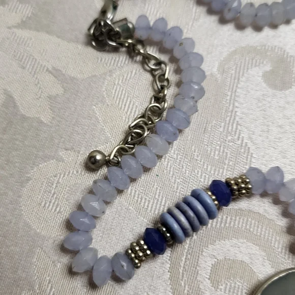 Vintage ‘90s CHICO‘s extra long blue beaded necklace with faceted stone accents - Picture 6 of 12